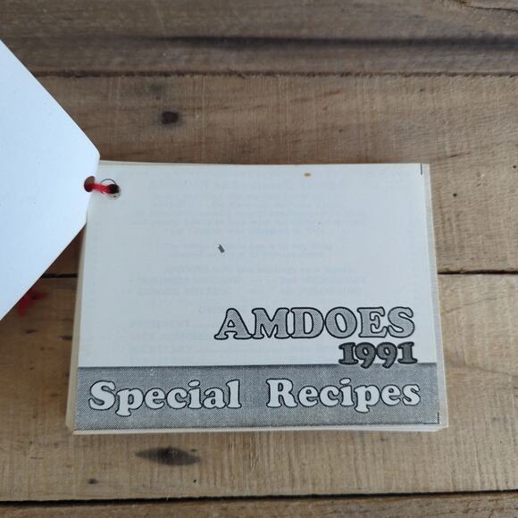 Vtg Set of Four Self-Published Organization Cookbooks AMDOES of Savannah Georgia - Picture 8 of 9